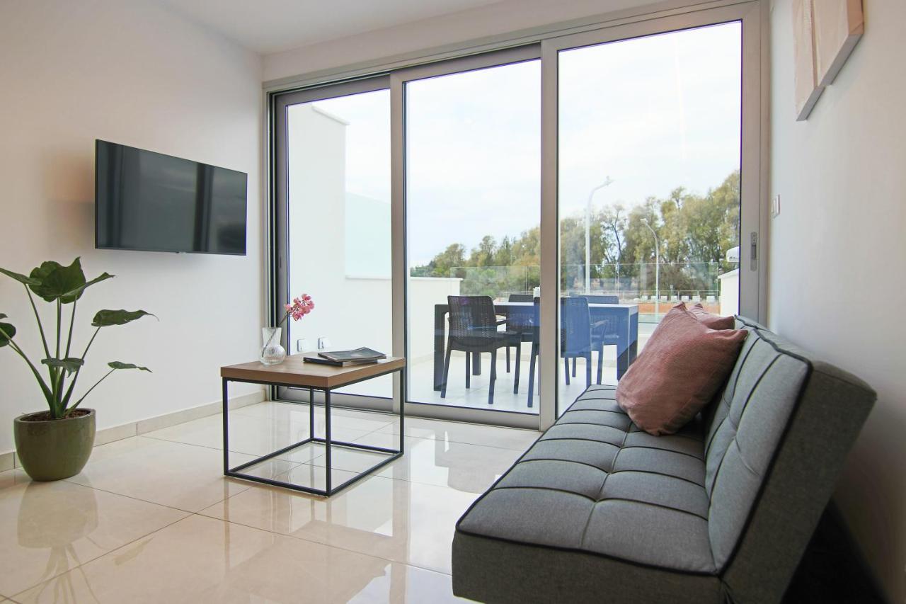 Phaedrus Living - Seaside Luxury Flat Harbour 103 Apartment Paphos Exterior photo